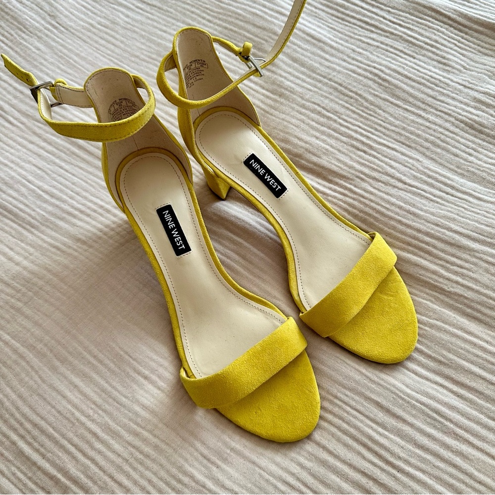 NINE WEST Pruce Sandals - Marigold (size 9 US)